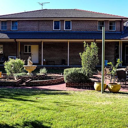 Plumes Boutique Bed & Breakfast Tamworth Esterno foto