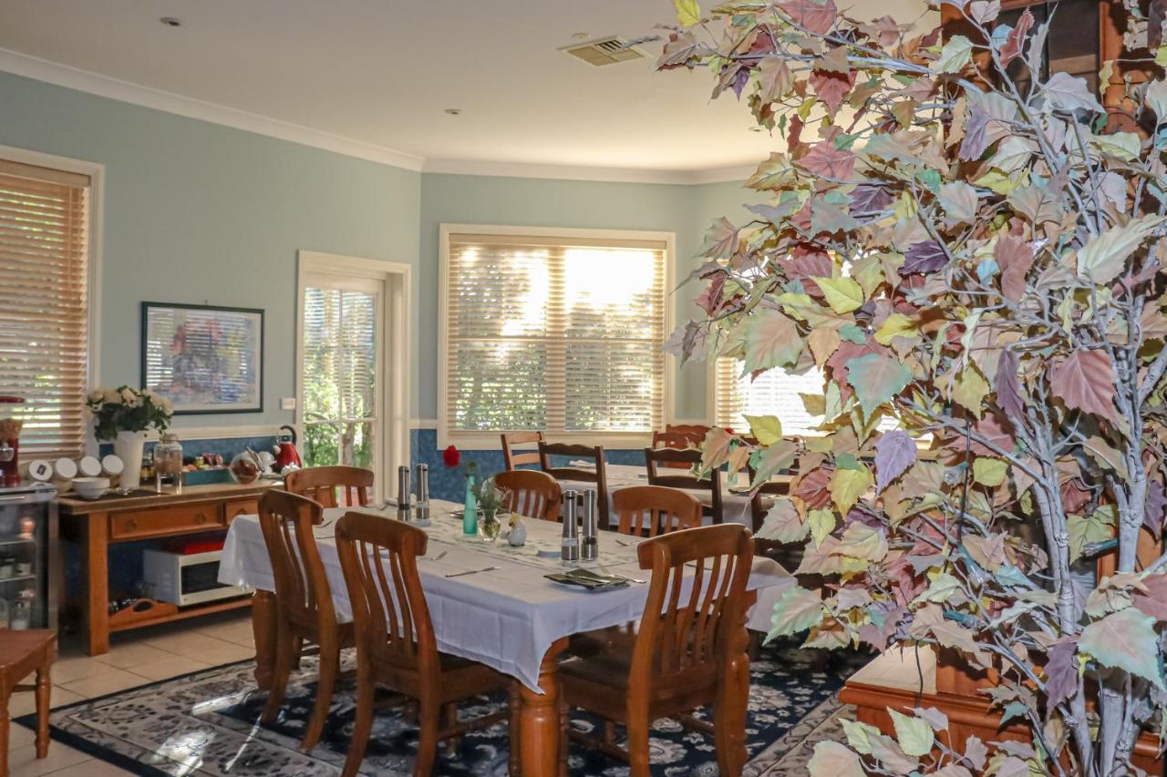 Plumes Boutique Bed & Breakfast Tamworth Esterno foto