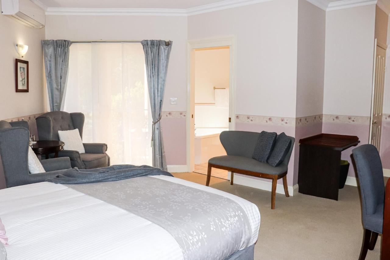 Plumes Boutique Bed & Breakfast Tamworth Esterno foto