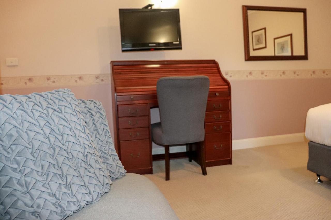 Plumes Boutique Bed & Breakfast Tamworth Esterno foto